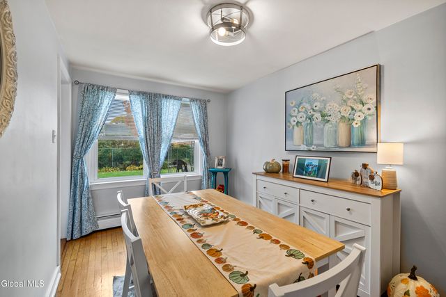 24 Rose Court, Cohoes, NY 12047