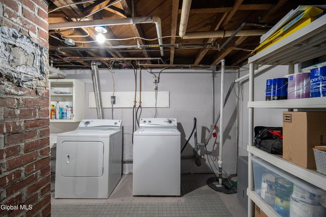 24 Rose Court, Cohoes, NY 12047