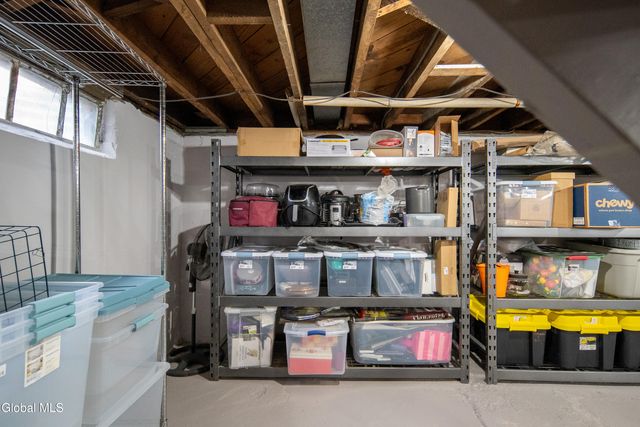 24 Rose Court, Cohoes, NY 12047