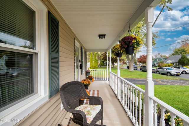 24 Rose Court, Cohoes, NY 12047