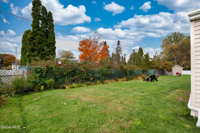 24 Rose Court, Cohoes, NY 12047