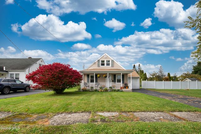 24 Rose Court, Cohoes, NY 12047