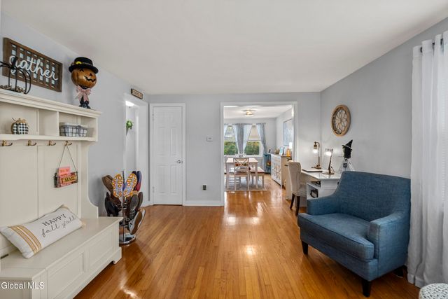 24 Rose Court, Cohoes, NY 12047