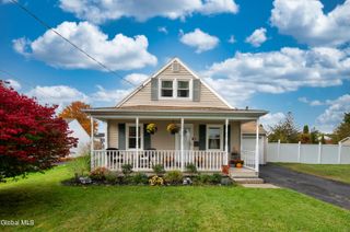 24 Rose Court, Cohoes, NY 12047