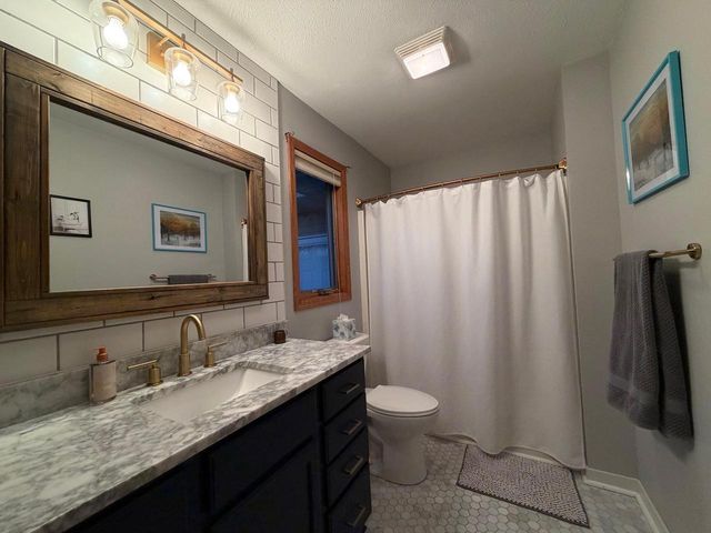 1205 Shawnee Street, Fort Atkinson, WI 53538