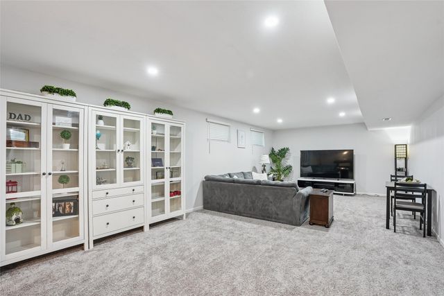 2515 SE Kettleridge Lane, Waukee, IA 50263