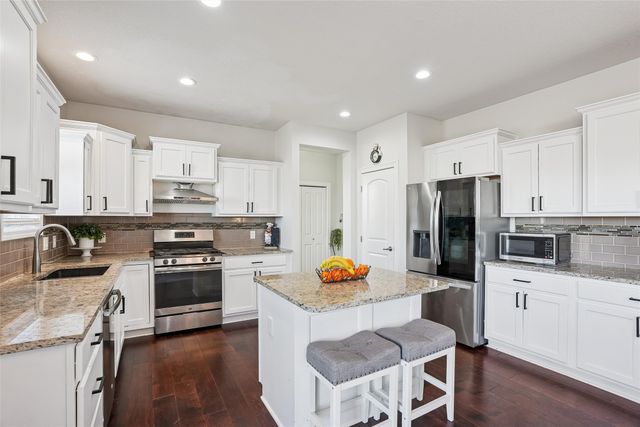 2515 SE Kettleridge Lane, Waukee, IA 50263