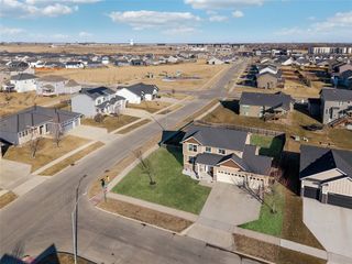 2515 SE Kettleridge Lane, Waukee, IA 50263