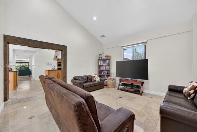 4159 SW 85th Ave, Miami, FL 33155