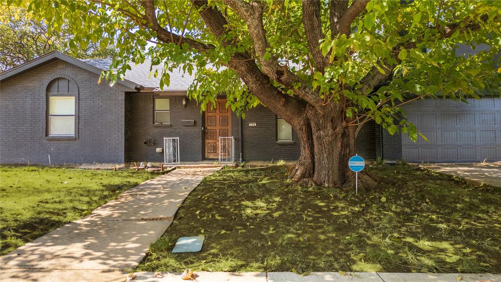 206 Sixpence Lane, Euless, TX 76039 — photo 3