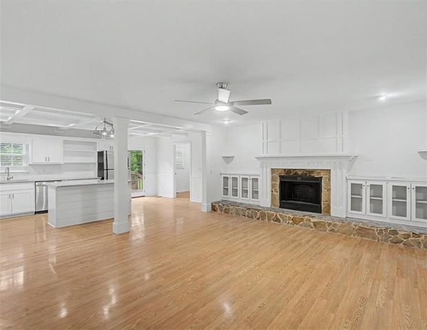 23 Spring Meadows Lane NW, Cartersville, GA 30120