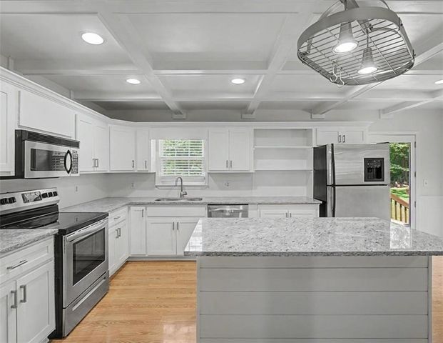 23 Spring Meadows Lane NW, Cartersville, GA 30120