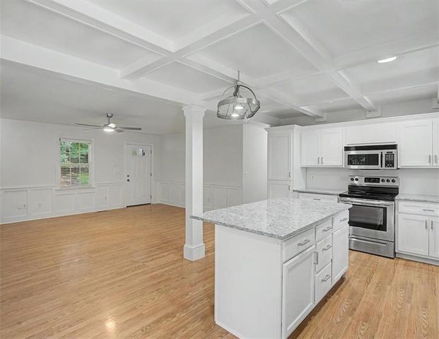 23 Spring Meadows Lane NW, Cartersville, GA 30120