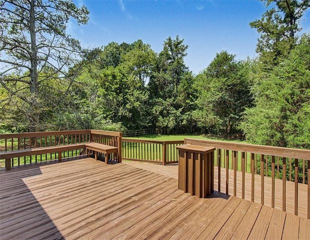 23 Spring Meadows Lane NW, Cartersville, GA 30120