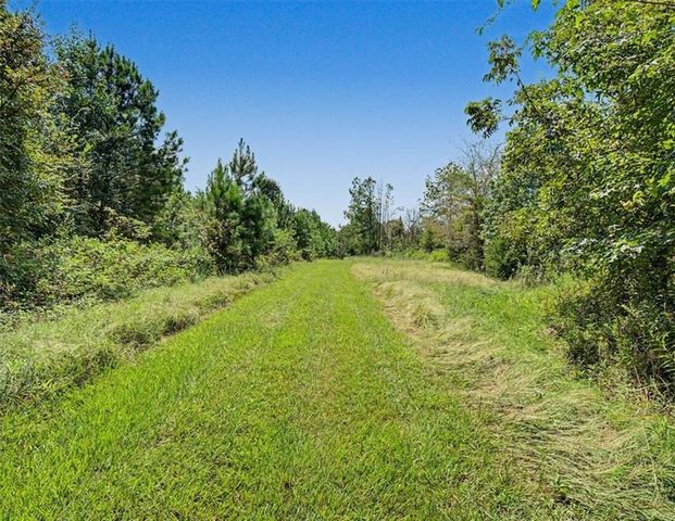 23 Spring Meadows Lane NW, Cartersville, GA 30120