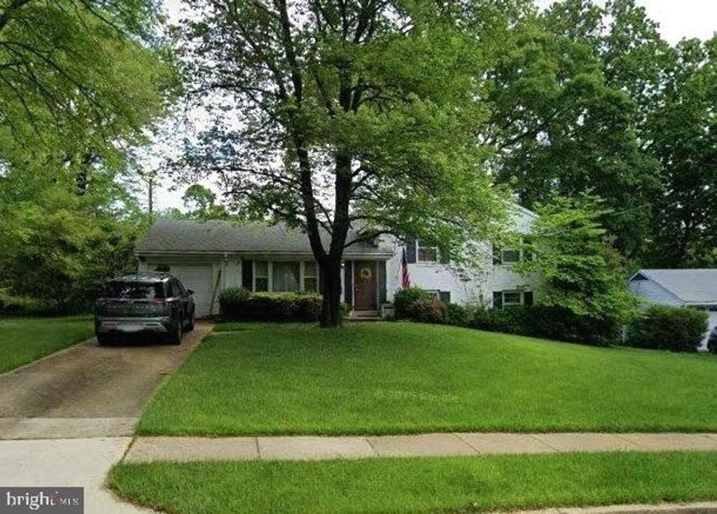 7708 JANSEN DR, Springfield, VA 22152