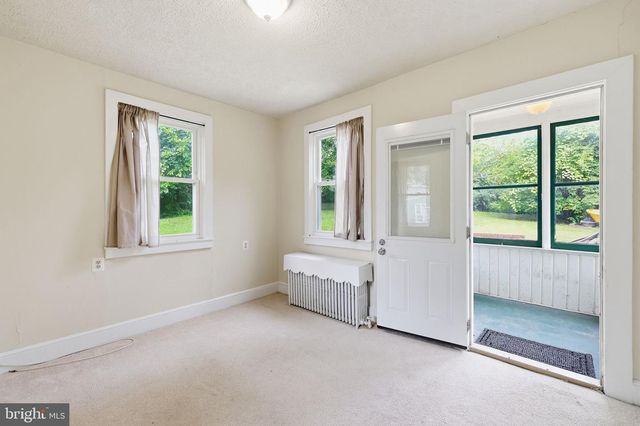 4232 NICHOLSON ST, Hyattsville, MD 20781