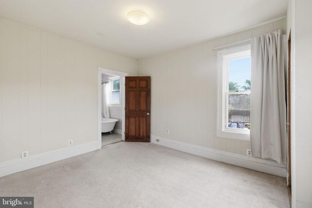 4232 NICHOLSON ST, Hyattsville, MD 20781