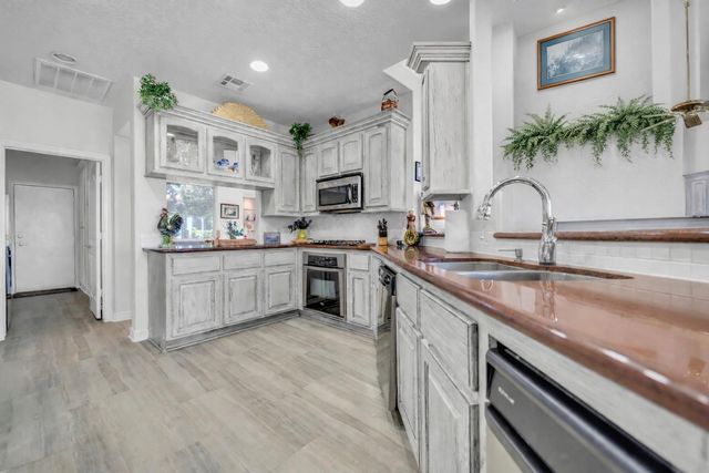 16314 Hunters Circle, Montgomery, TX 77356