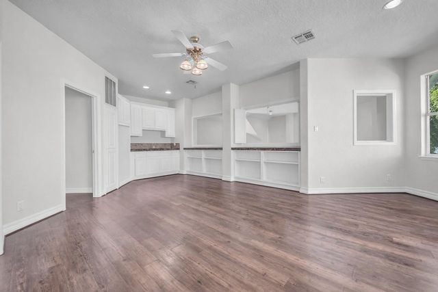 16314 Hunters Circle, Montgomery, TX 77356