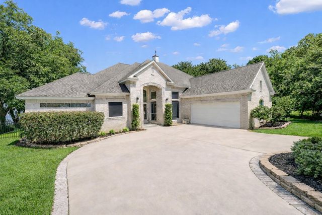 16314 Hunters Circle, Montgomery, TX 77356