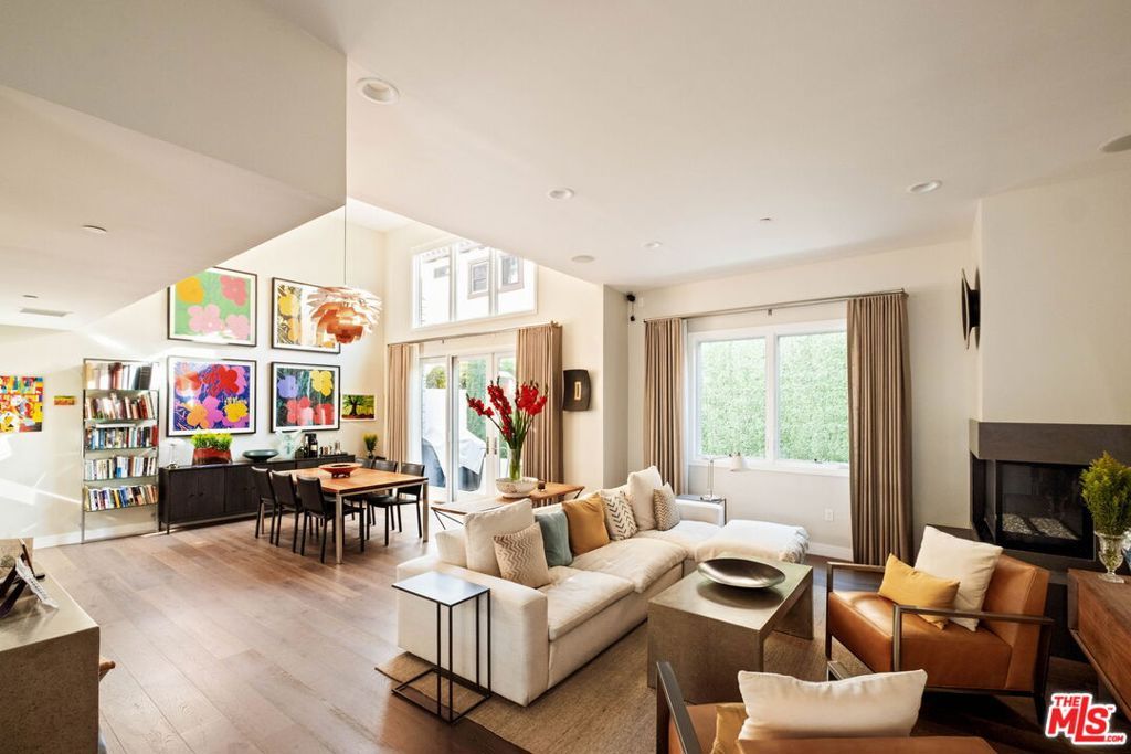 Image 6 of property listing at 612 Lincoln Boulevard 3, Santa Monica, CA 90402