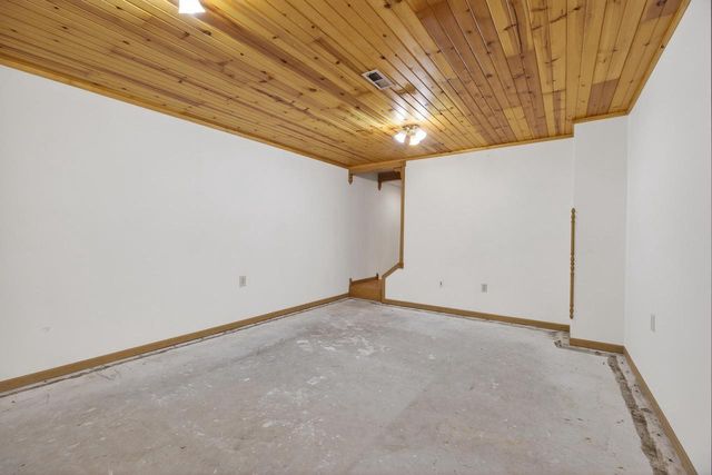 2211 86TH STREET SOUTH, Wisconsin Rapids, WI 54494