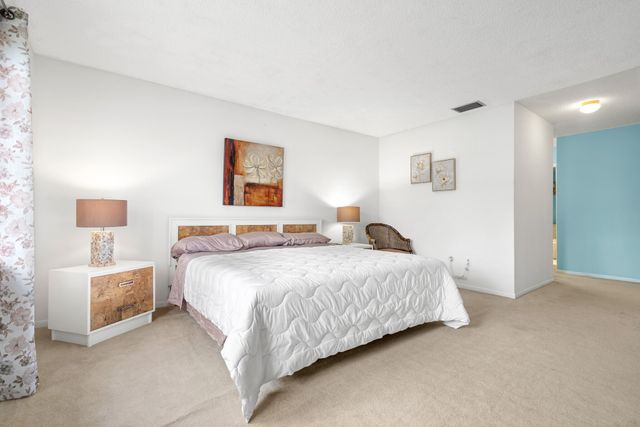 21218 Lago Circle F, Boca Raton, FL 33433