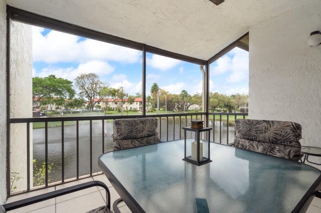 21218 Lago Circle F, Boca Raton, FL 33433