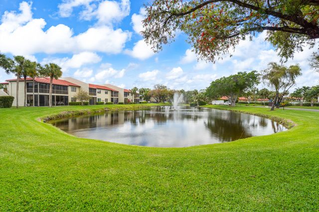 21218 Lago Circle F, Boca Raton, FL 33433