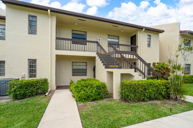 21218 Lago Circle F, Boca Raton, FL 33433