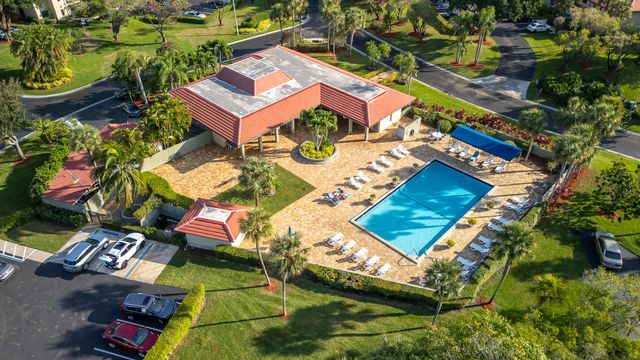 21218 Lago Circle F, Boca Raton, FL 33433