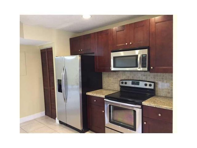 9295 W Sunrise Boulevard 9295, Plantation, FL 33322