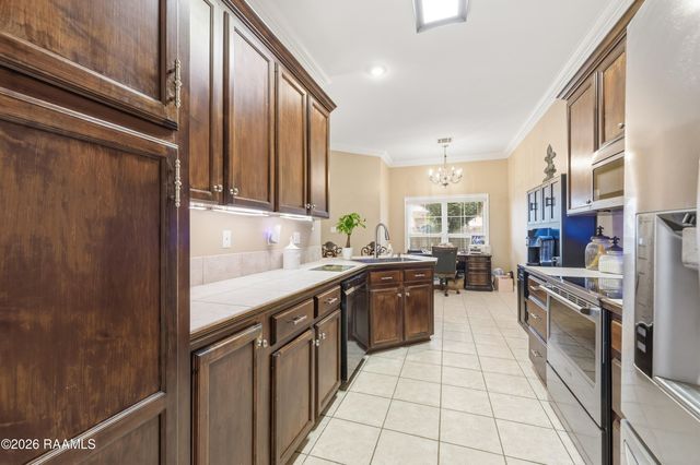 201 Copperfield Way, Youngsville, LA 70592