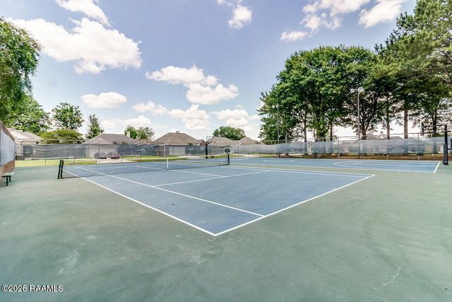 201 Copperfield Way, Youngsville, LA 70592