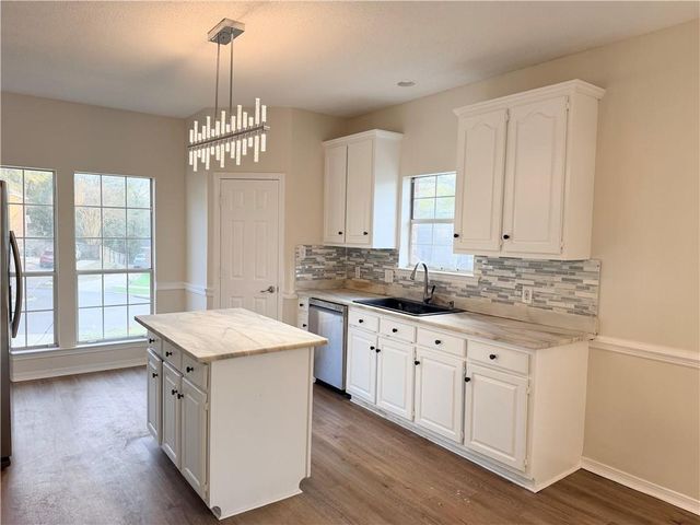 6762 Biltmore Court, Mobile, AL 36695