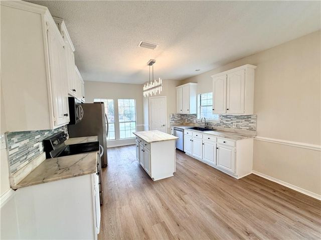 6762 Biltmore Court, Mobile, AL 36695