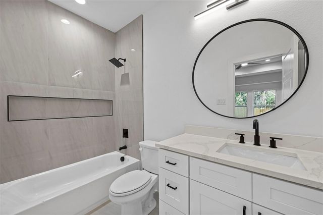 5424 Bourquin Street, Dallas, TX 75210