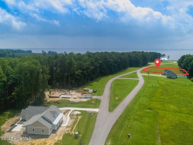 332 S Brightleaf Drive, Minnesott Beach, NC 28510