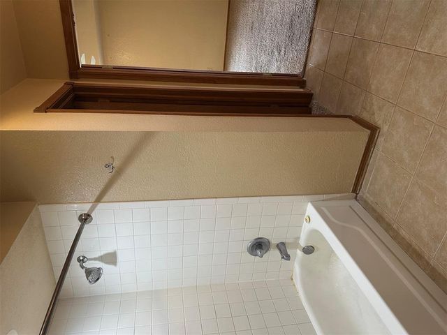 1917 Overland Trail, Choctaw, OK 73020