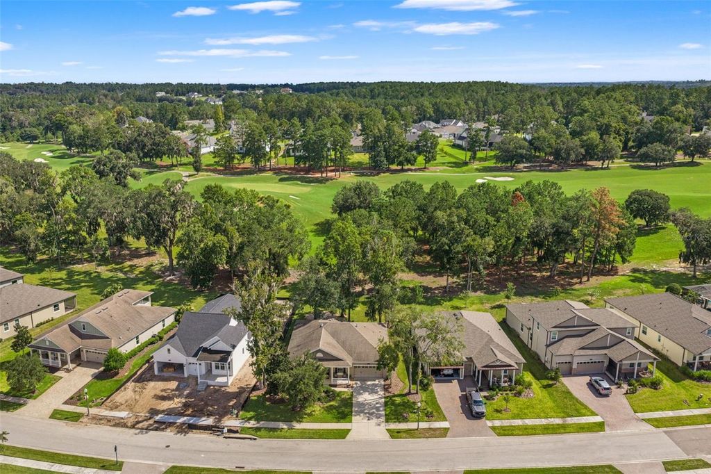 Image 4 of property listing at 4684 SOUTHERN VALLEY LOOP, Brooksville, FL 34601