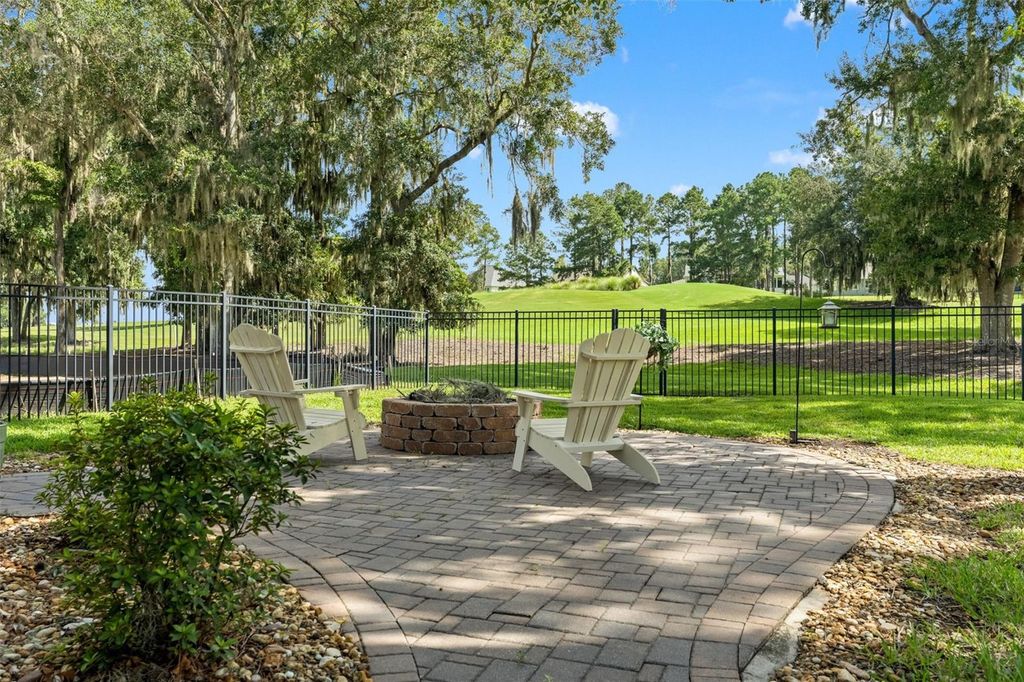 Image 44 of property listing at 4684 SOUTHERN VALLEY LOOP, Brooksville, FL 34601
