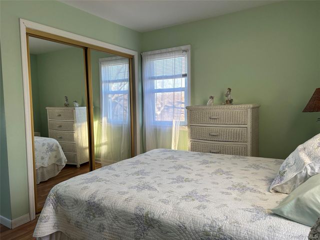 70 E Beverly Parkway, Valley Stream, NY 11580