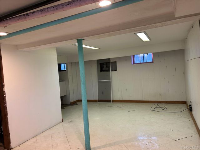 70 E Beverly Parkway, Valley Stream, NY 11580