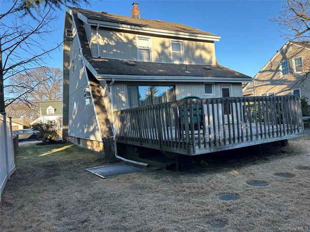 70 E Beverly Parkway, Valley Stream, NY 11580