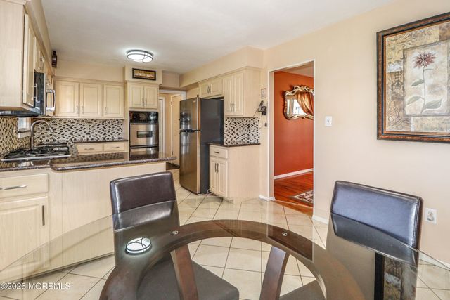 13 Bosko Drive, East Brunswick, NJ 08816