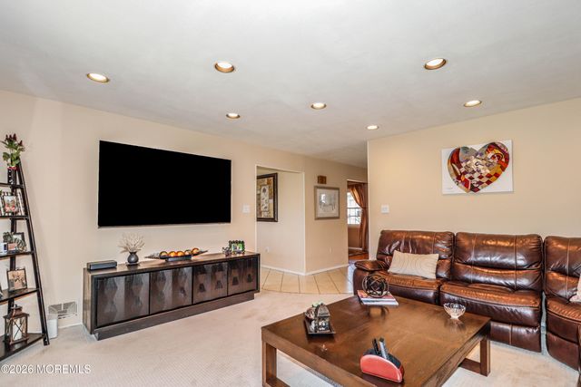 13 Bosko Drive, East Brunswick, NJ 08816