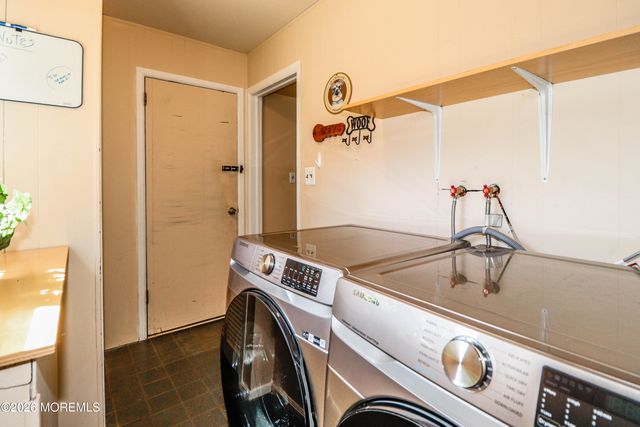 13 Bosko Drive, East Brunswick, NJ 08816