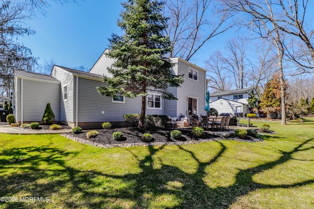 13 Bosko Drive, East Brunswick, NJ 08816