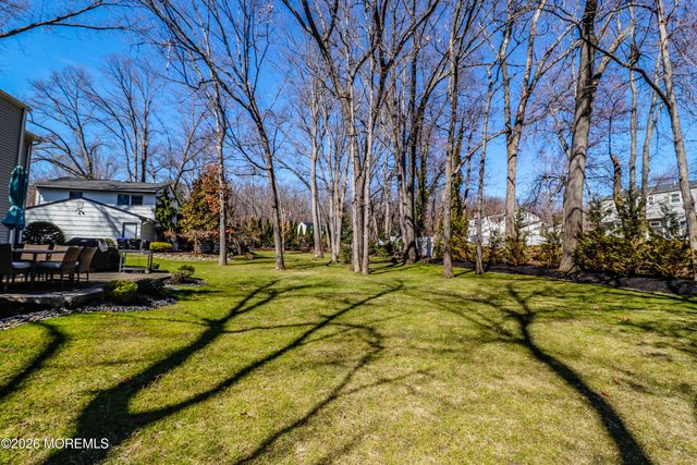 13 Bosko Drive, East Brunswick, NJ 08816